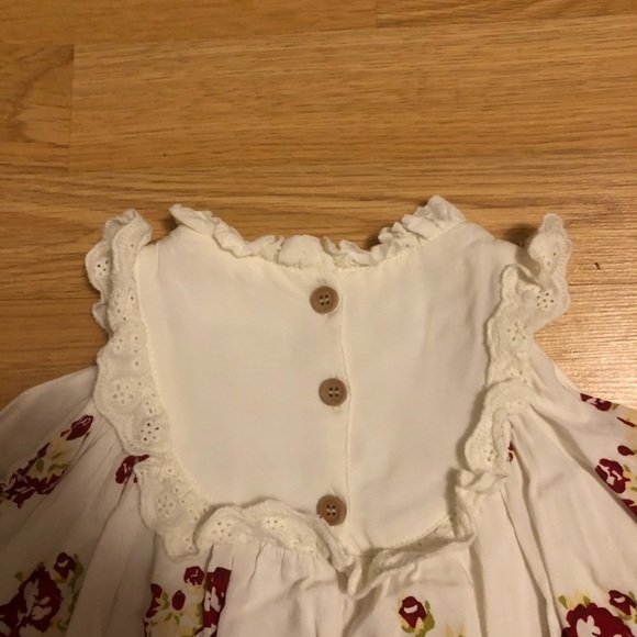 “Whim & Wander” gorgeous dress size 2T (Runs bigger) - Picture 5 of 6